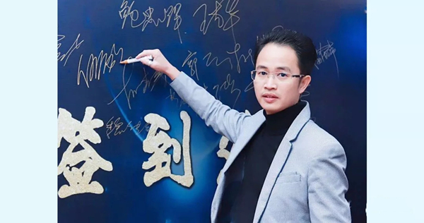 丰成帝纳深圳店面组织居众设计院团队60余人莅临丰成家居参观指导工作！