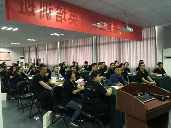 洛卡博门窗第三届精英学员培训圆满结束！