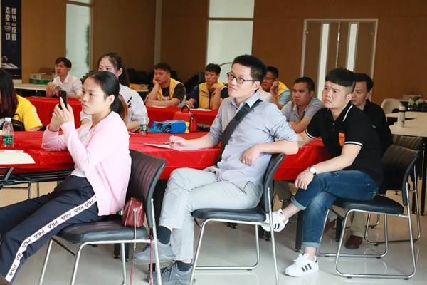 捷顺成隆门窗2019年千万大商特训营暨金牌导购培训会正式举行