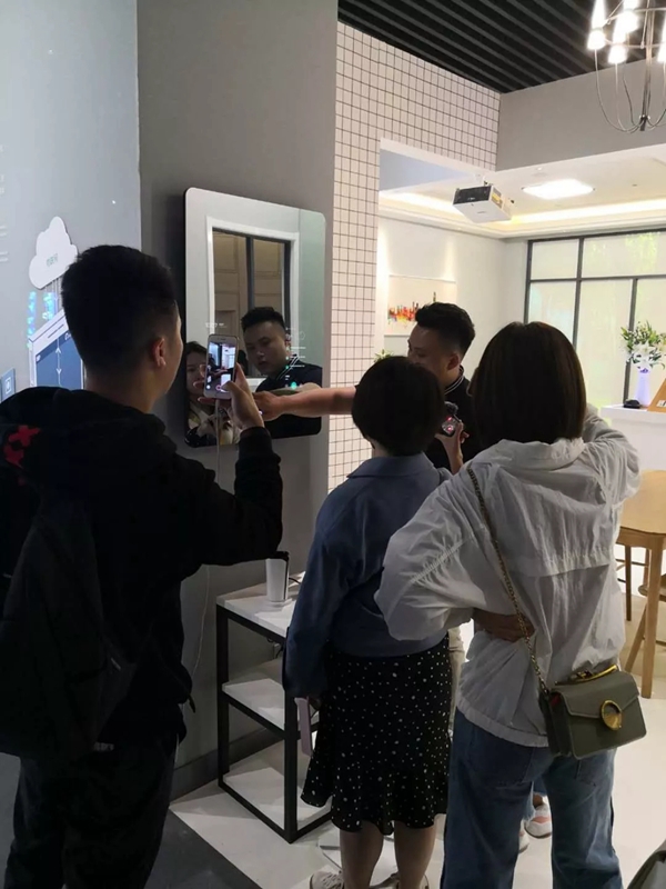 围观贵州大数据综合试验区展示中心内WULIAN南京物联打造的智慧家庭！