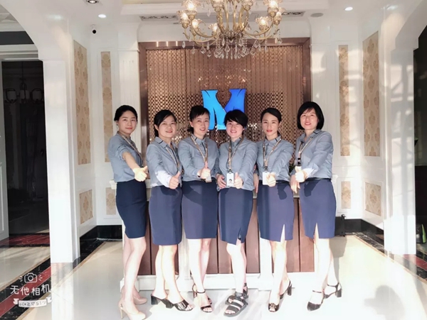 摩力克窗帘湖南临澧专卖店龚总:开店梦圆,愿打造成当地软装第一品牌!