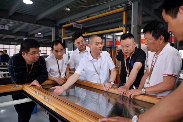 新欧门窗5.12品牌推荐会暨行业战略探讨会圆满落幕!