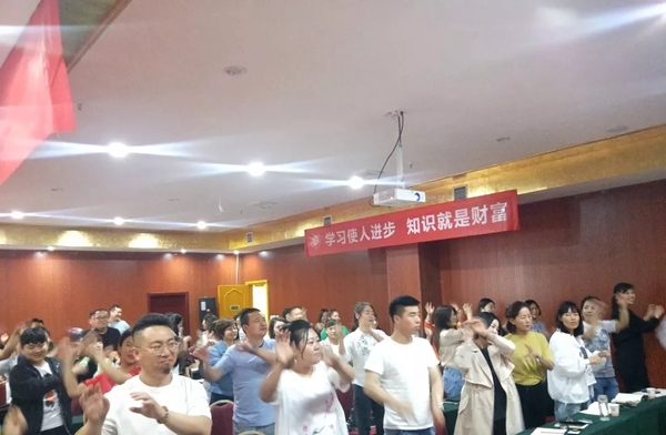 御秀刺绣墙布春秋学院第三课堂第29期培训会成功举办！