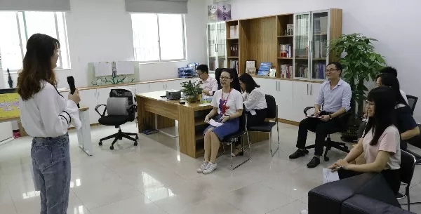 劳卡全屋定制开展“筑牢信仰之基，实现强国之梦”主题党日活动