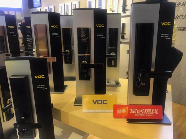 中国建博葵花奖走访调研团一行走访冠林科技和VOC威欧希科技