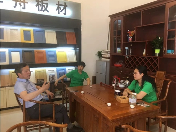 千年舟门业董事长陆铜华亲临中部战区市场调研！
