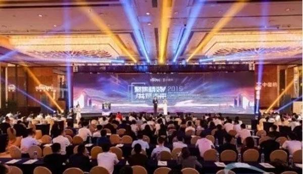 三峰木门斩获“2019门窗影响力品牌”称号！