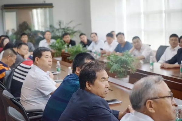东屋·世安迎接全国锁业协会会长一行莅临交流