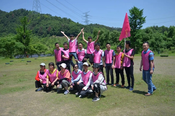 雅菲壁布2019拓展训练圆满结束,增强企业凝聚力!