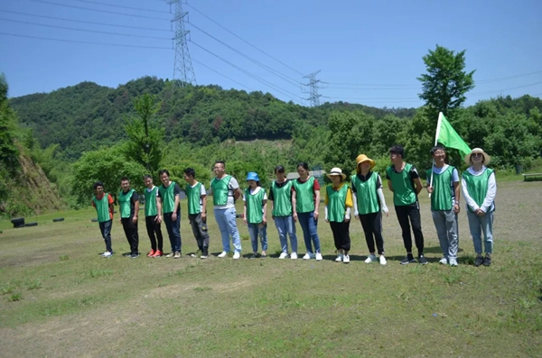 雅菲壁布2019拓展训练圆满结束,增强企业凝聚力!