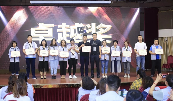 艾是墙布2019 “新零售·大商思维”北区培训会成功举行，打造品牌深远影响！