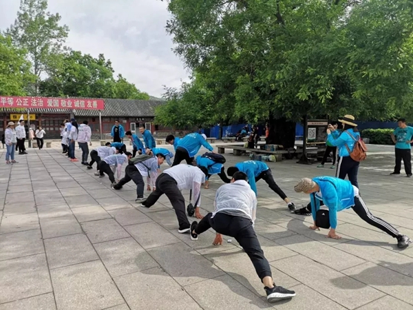 米兰之窗香山团建活动圆满举行