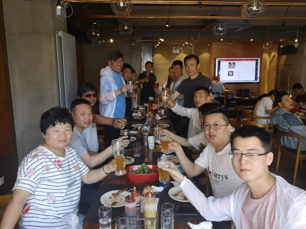 米兰之窗香山团建活动圆满举行
