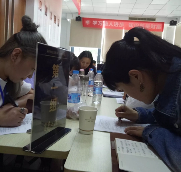 御秀刺绣墙布春秋学院第三课堂第31期培训会完美收官,收获满满!