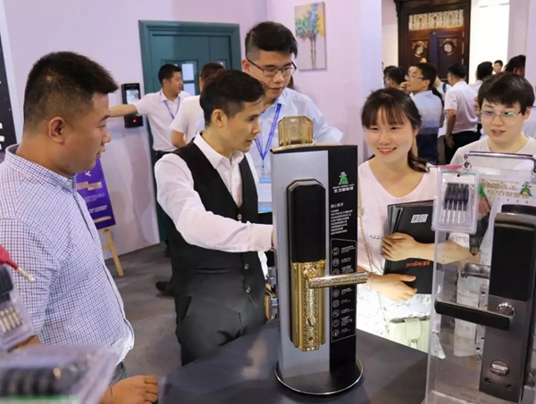 永康门博会第一天，王力展馆门庭若市！