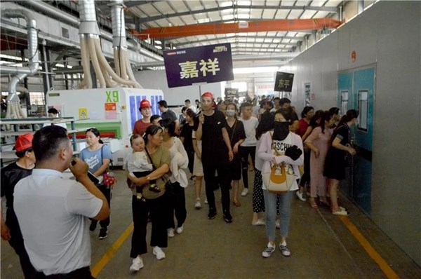 固诺家居“匠心深体验 ,固诺工厂行”活动圆满结束!