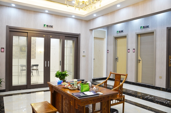 罗汉松参展中国建博会（广州）