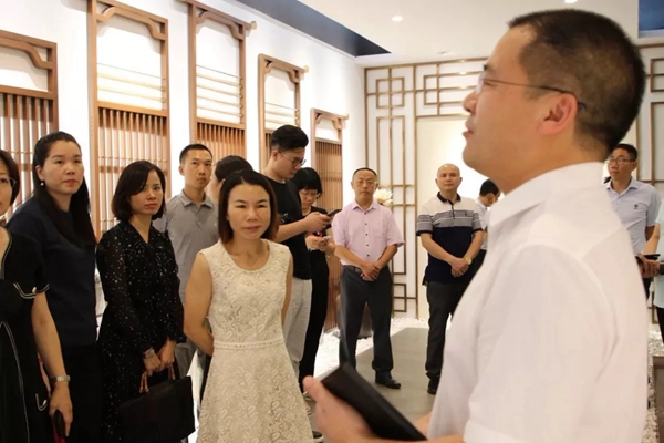 华商·MBA走进栢斯格总部：科技创新榜样力量！