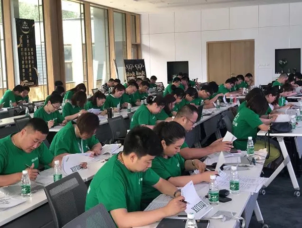米兰之窗“赢在培训,胜在执行”专项培训会圆满结束