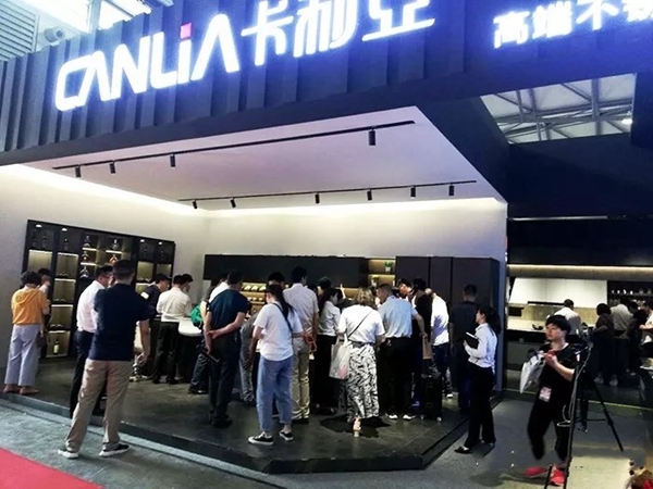 卡利亚亮相第24届上海厨卫展，卡利亚全钢定制点燃全场