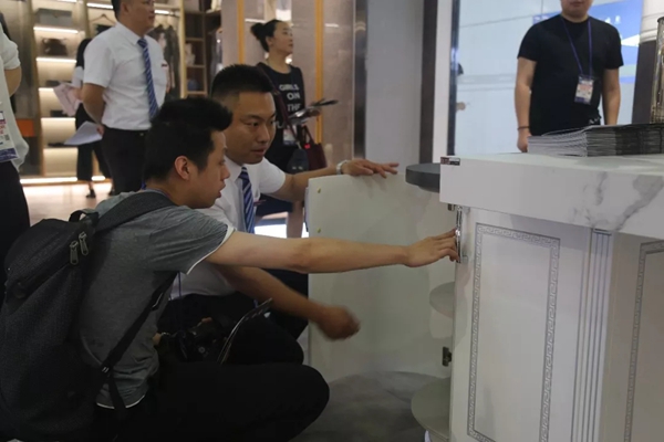 韩丽家居双展位亮相上海国际厨卫展，超强实力圈粉无数！