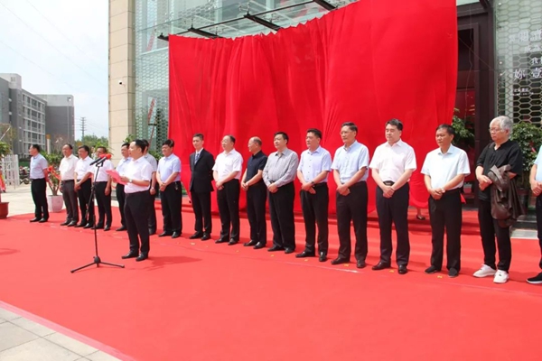 鑫迪家居跨界携手大众书局,滕州旗舰店盛大开业!