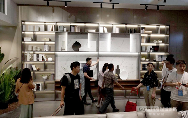 直击固诺家居上海展位现场，展会首日火爆非凡！