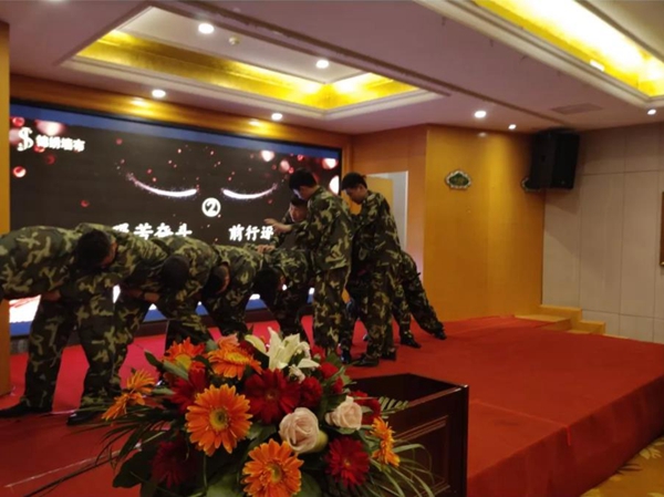 锦绣墙布商学院经销商培训会郑州站圆满结束，让我们共赢天下！