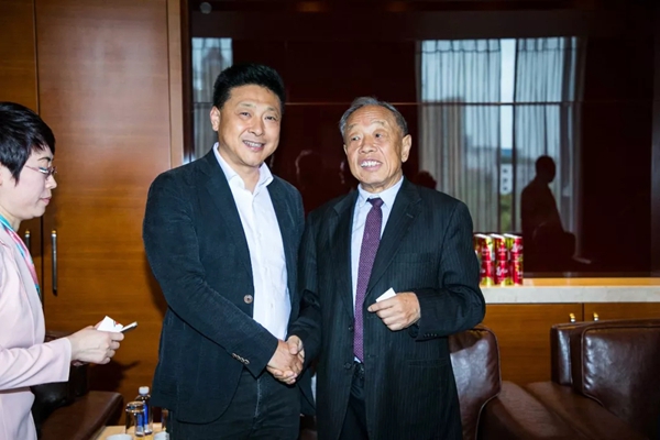 米兰之窗董事长马俊清荣获“2019中国品牌十大匠心人物”称号