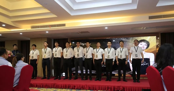 艾是墙布2019 “新零售·大商思维”南区培训会圆满结束，书写更辉煌的篇章！