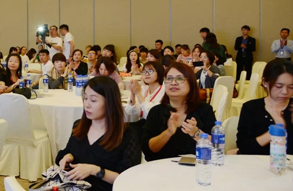 美登斯布艺首届美学与营销分享研讨会成功举办，让我们一起携手同行！