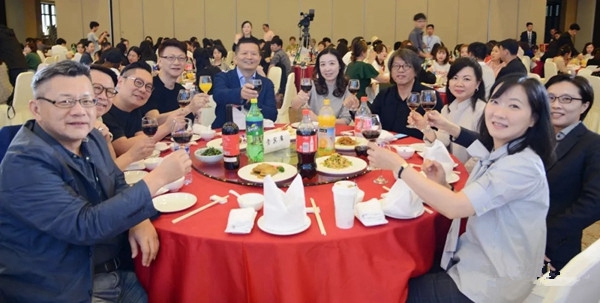 美登斯布艺首届美学与营销分享研讨会成功举办，让我们一起携手同行！