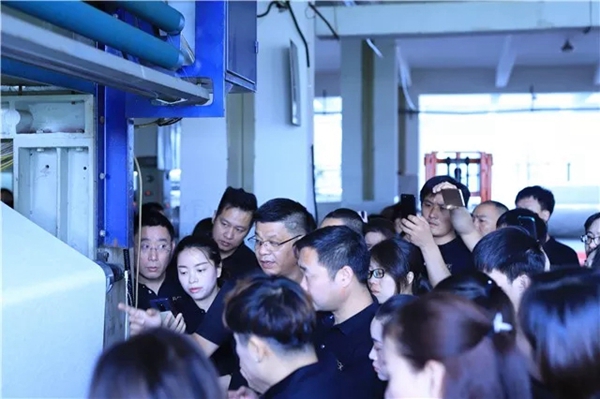 恒高墙布2019“富商·扶商”经销商培训大会圆满结束，下一个十年一路同行！