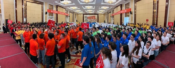 领绣刺绣墙布商学院2019精英培训会正在进行中，看有什么干货！