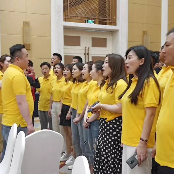 领绣刺绣墙布商学院2019精英培训会正在进行中，看有什么干货！