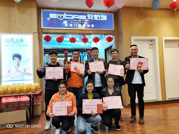 安柏瑞门窗明星经销商刘总:打造一支有战斗力的团队
