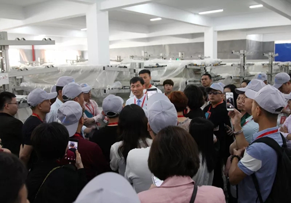 白璧无缝墙布2019服务进阶交流会圆满结束，共同为服务创造价值！
