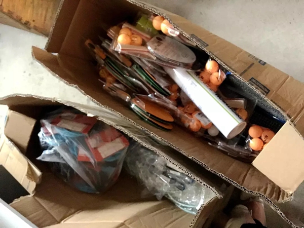 伟业集团义工团捐资助学水南小学，与爱“童”行