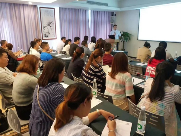 铿固门窗第三期“聚力铿固·智见终端”全国巡回培训顺利展开！