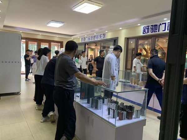 舒驰门窗迎接红星美凯龙M+团队一行参观考察