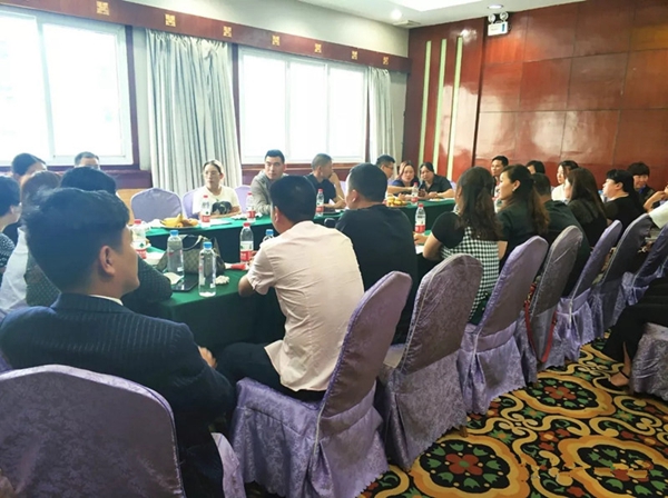 罗绮窗帘2019贵阳夏季联动会成功举行，为实现业绩长虹奋斗！
