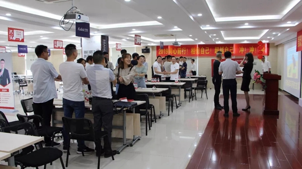 美沃门窗2019全国联动誓师大会成功召开，开启荣耀时刻！