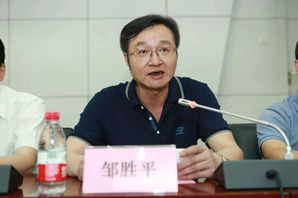 首届“雅诗澜”奖学金颁奖典礼成功举办,与社会公益同行!