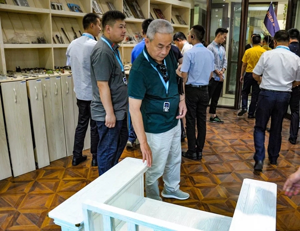 安徽省门窗幕墙协会第一届第十一次理事(扩大)会议于奋安门窗研究院举行