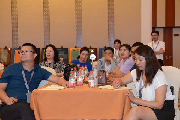 兰客厅“智慧成交”精英研习班圆满落幕 见证精英们的灿烂