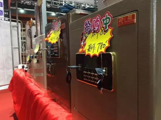 三环锁业携新品闪亮亮相2019烟台住博会