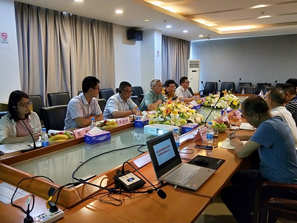 中国建筑材料联合会到访欧神诺开展调研