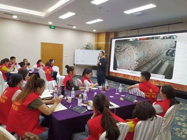 御秀刺绣墙布春秋学院成功举办第三课堂第32期培训会！