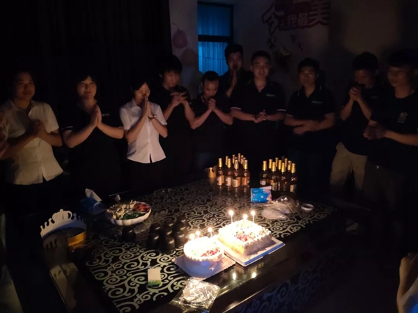 德技优品门窗6月员工庆生会圆满结束