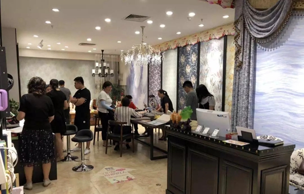 特普丽墙纸潍坊专卖店成功举办“星座墙纸，守护你爱的人”活动，燃爆全场！
